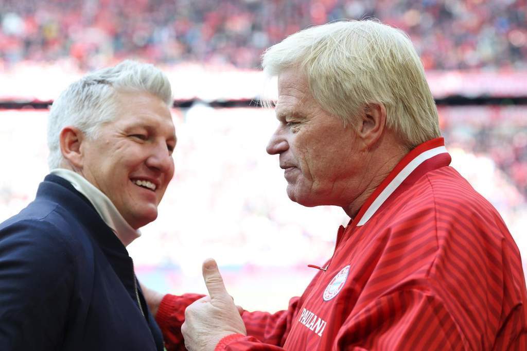 Bastian Schweinsteiger và Jamal Musiala trong bài viết phân tích tâm lý thi đấu