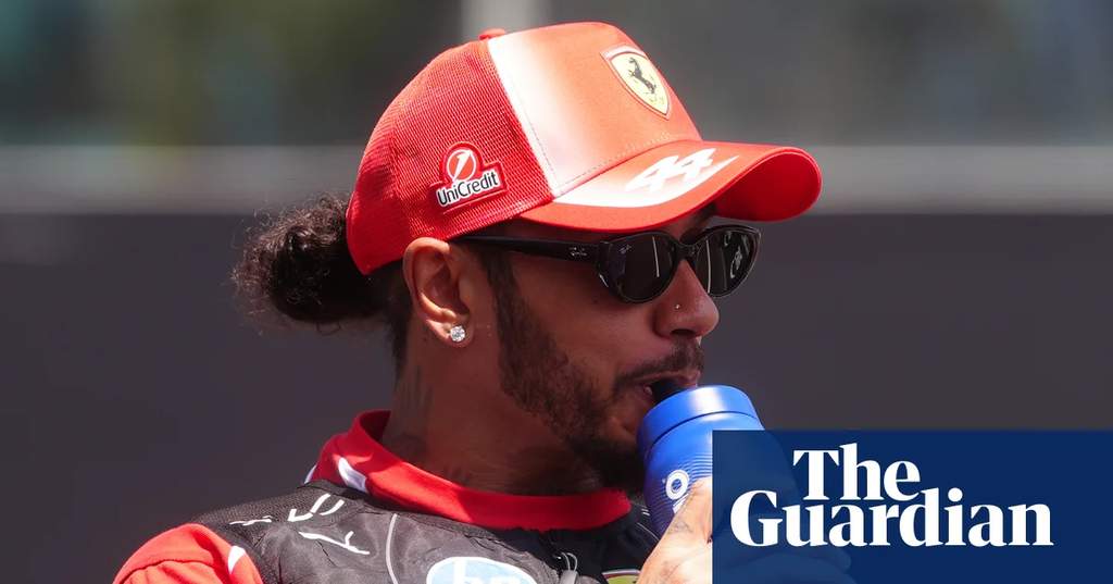 Lewis Hamilton chi trich chien luoc cua Ferrari tai Hungary