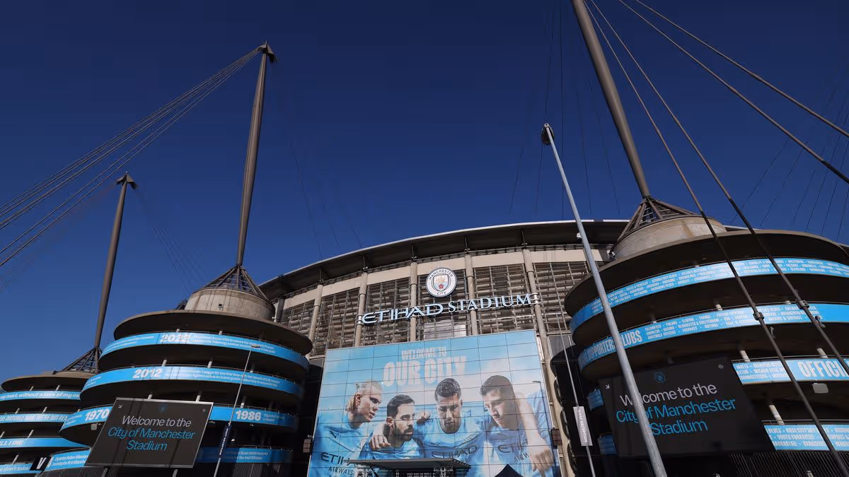 Khán đài sân vận động Etihad của Manchester City