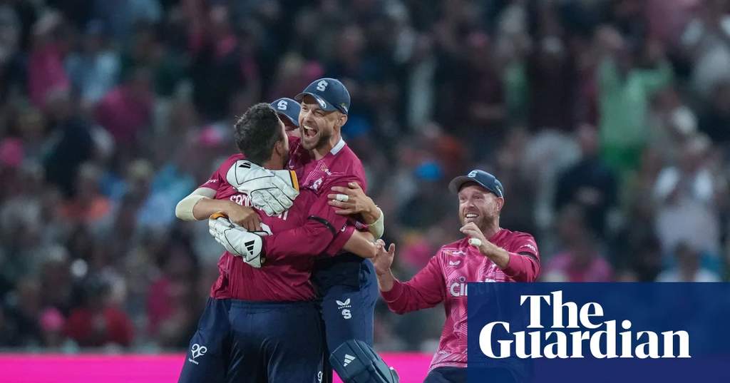 Đội bóng cricket Northamptonshire ăn mừng chức vô địch T20 Blast